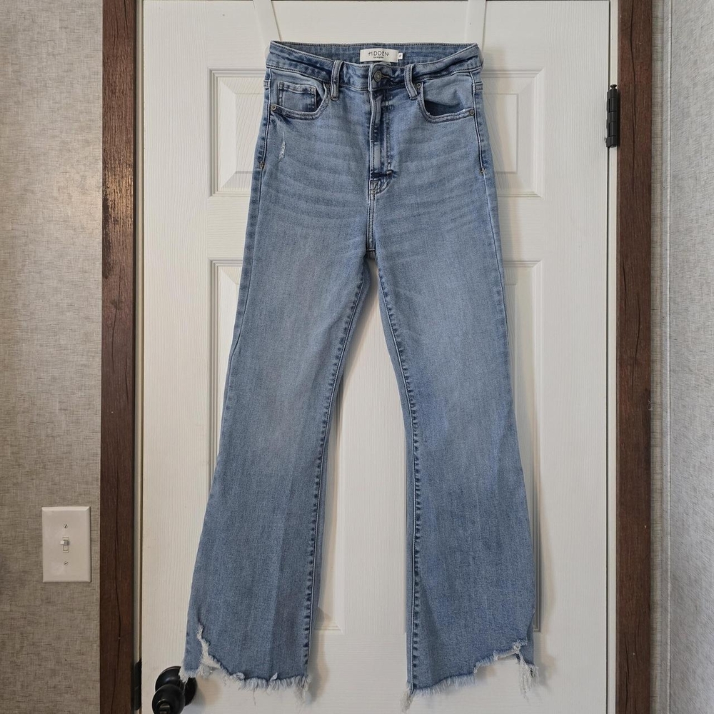 Hidden Happi Crop Jeans